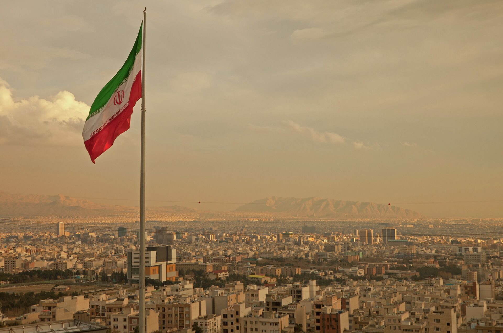 View of the Tehran, Iran - Sputnik International, 1920, 24.11.2021