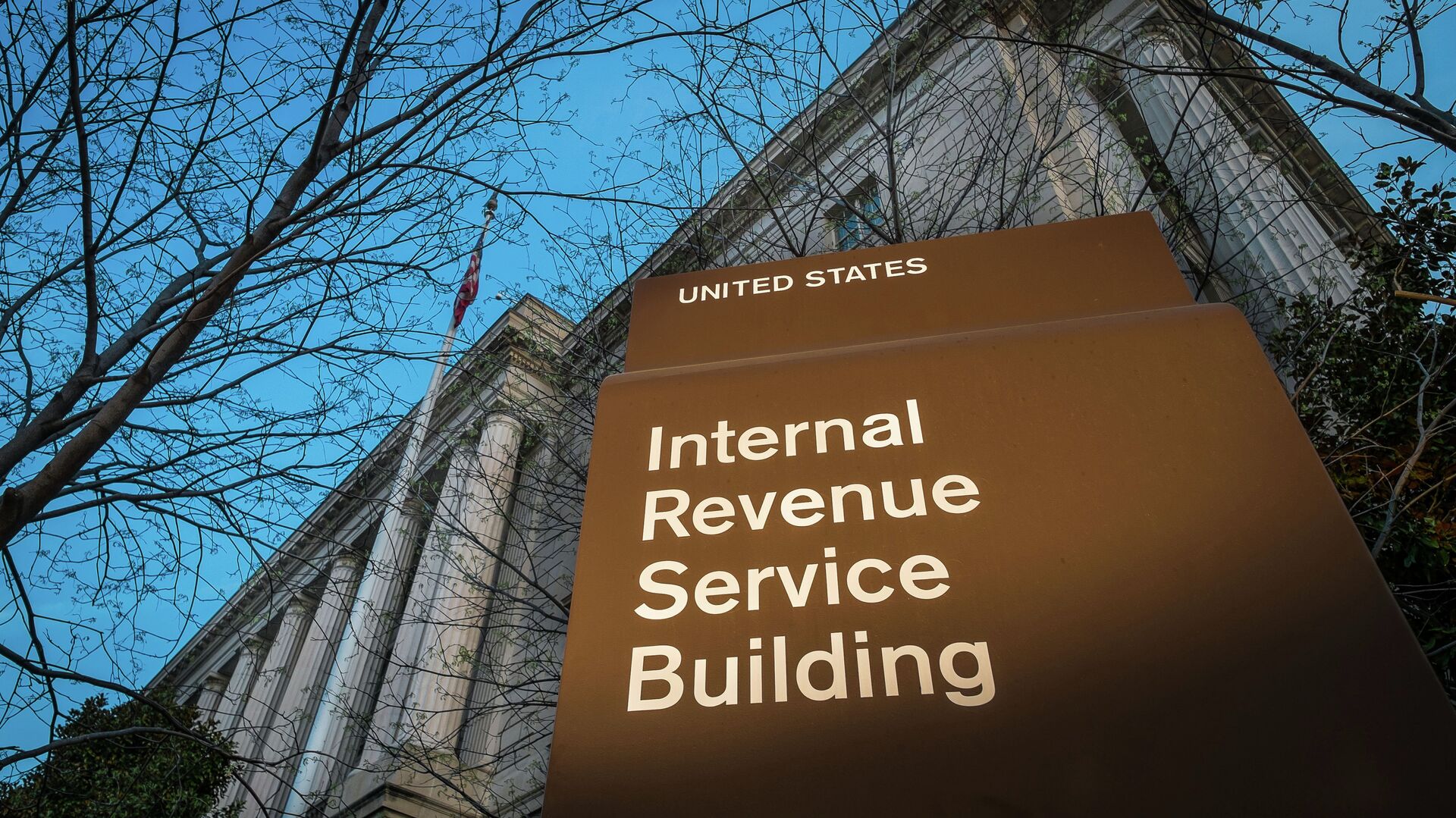 This April 13, 2014 file photo shows the headquarters of the Internal Revenue Service (IRS) in Washington.  - Sputnik International, 1920, 23.05.2023