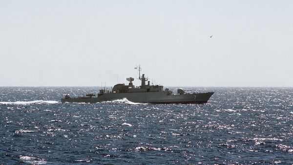 An Iranian Alvand class frigate at sea. - Sputnik International