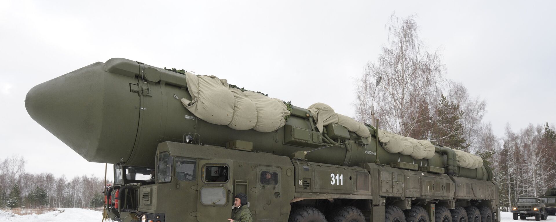 Mobile launcher 'Yars' missile system on the territory of Teykovo air defence missile formation in Ivanovo region. - Sputnik International, 1920, 05.02.2026