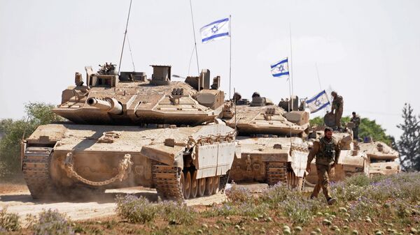 Israeli soldiers, waiting for orders to enter the Gaza Strip - Sputnik International
