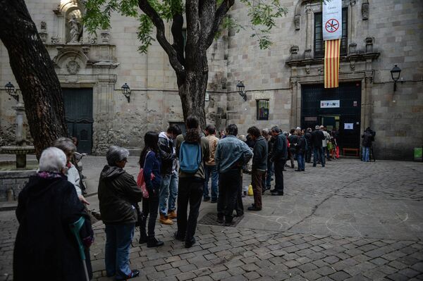 Catalonia's unofficial independence referendum - Sputnik International