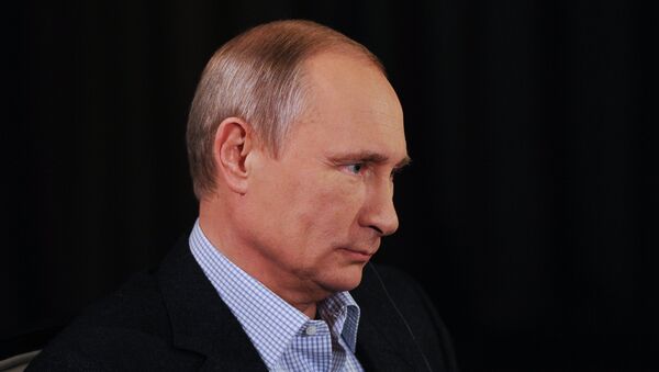 Vladimir Putin during an interview to ARD TV channel - Sputnik International