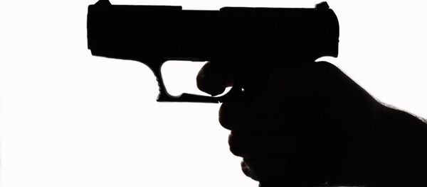 Shooting can be heard in Porte de Chatillon in Paris outskirts, and one police officer has been heavily injured - Sputnik International