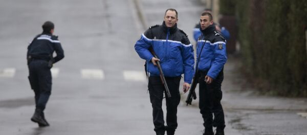 French police and gendarmes patrol in Dammartin-en-Goele French police and gendarmes patrol in Dammartin-en-Goele - Sputnik International