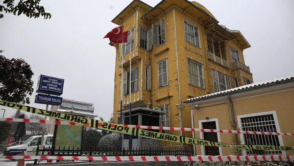 The police station is seen a day after a policeman was killed and another injured when a female suicide bomber blew herself up in Istanbul, Turkey, Wednesday, Jan. 7, 2015 - Sputnik International