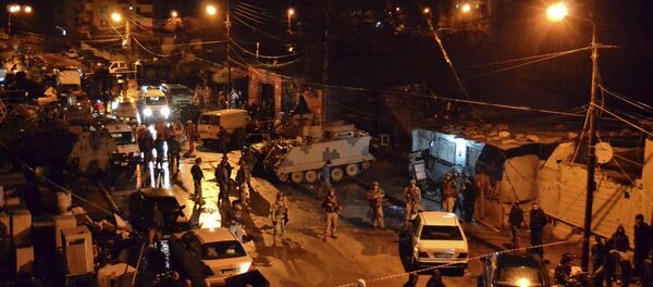 Lebanese Army soldiers man an area beside a cafe where a suicide bomb attack took place in Jabal Mohsen, Tripoli Lebanese Army soldiers man an area beside a cafe where a suicide bomb attack took place in Jabal Mohsen, Tripoli - Sputnik International