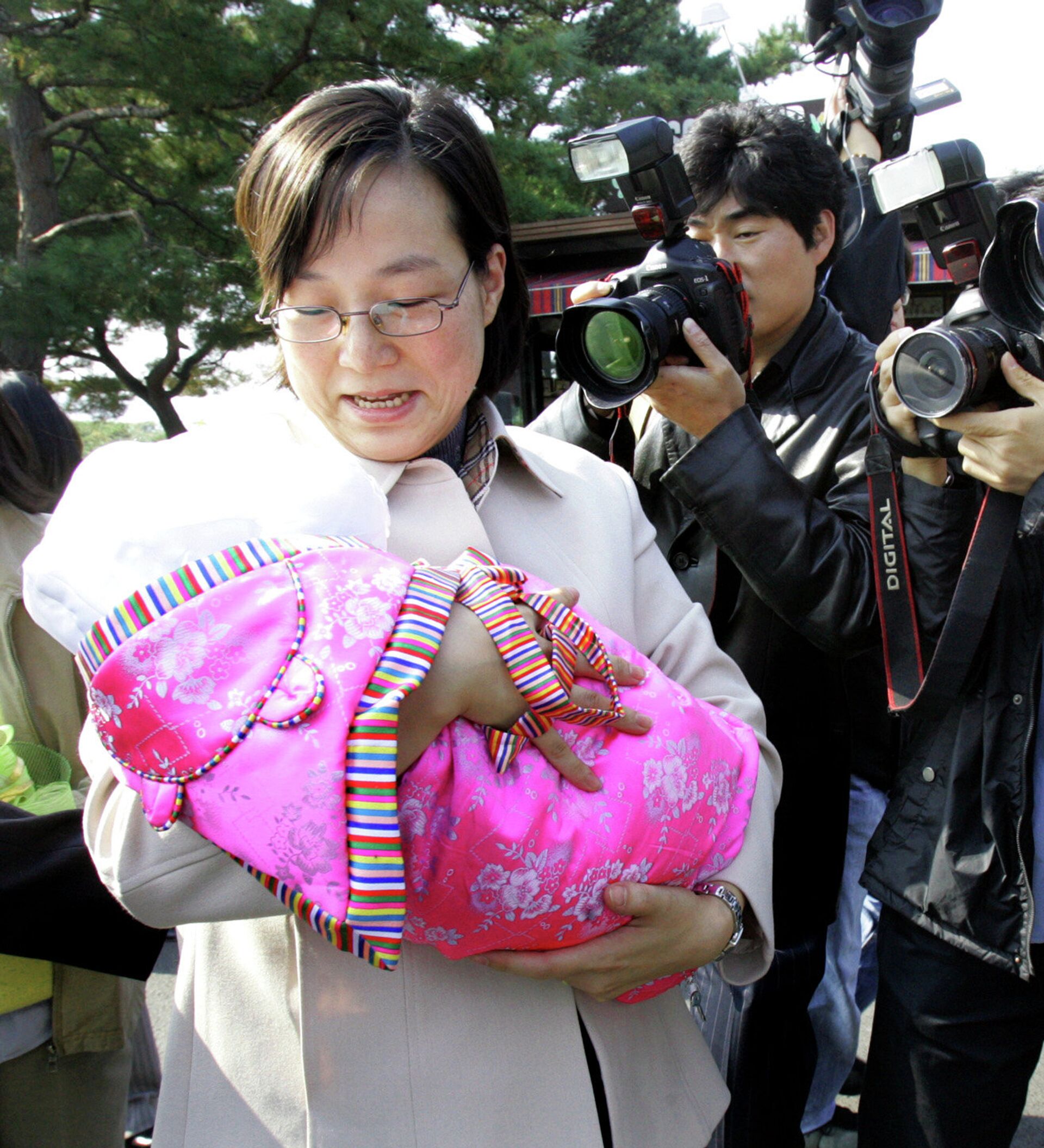 south-korean-police-arrest-female-activist-for-pro-north-sympathies