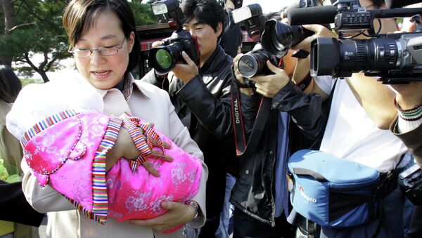 Hwang Seon, 31, a South Korean activist for unification of the Korean peninsula - Sputnik International