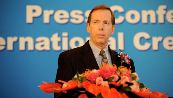 President Sean Egan of Pennsylvania based Egan-Jones Ratings (EJR) makes a speech at a press conference in Beijing on October 24, 2012 - Sputnik International