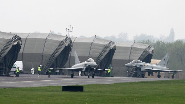 RAF Typhoon fighter aircraft at RAF base Northolt - Sputnik International