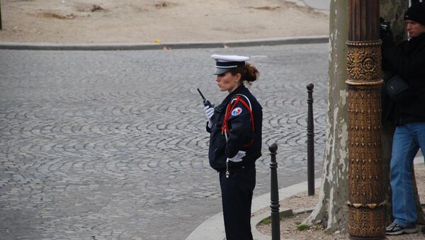 Policewoman in Paris. Archiv photo - Sputnik International