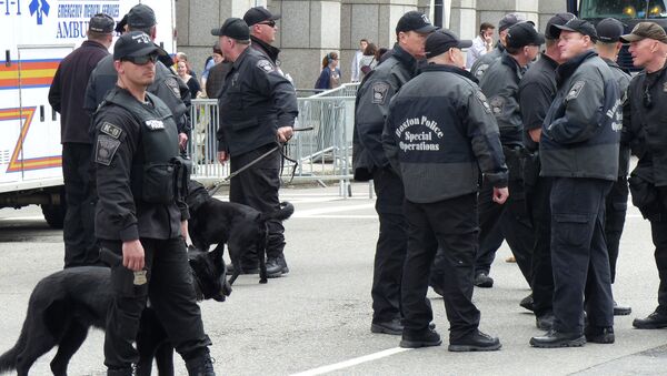 Boston police on the anniversary of a blast during the 2013 Boston Marathon. - Sputnik International