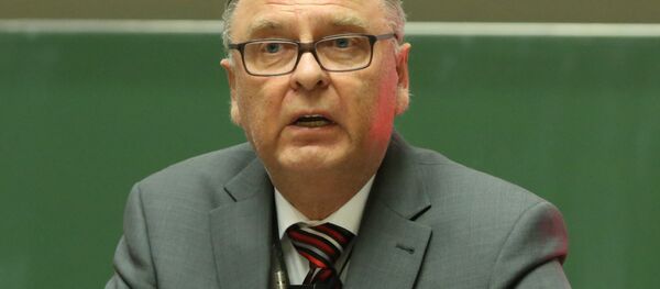 A new law aimed at preventing Islamic State recruits from traversing Europe to join the militant group has earned a stiff rebuke from the former head of Germany's Constitutional Court, who claims that freedom of travel is a basic human right. A new law aimed at preventing Islamic State recruits from traversing Europe to join the militant group has earned a stiff rebuke from the former head of Germany's Constitutional Court, who claims that freedom of travel is a basic human right. - Sputnik International