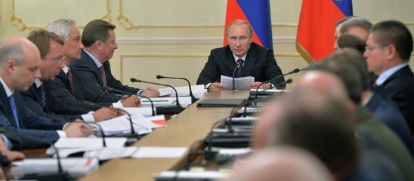 Russian Vladimir President Putin at a meeting of Russia's Military-Industrial Commission Russian Vladimir President Putin at a meeting of Russia's Military-Industrial Commission - Sputnik International