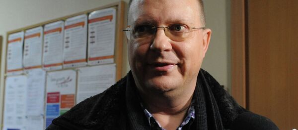 Russian journalist Leonid Sviridov speaks to the press after a three-hour meeting with officials concerning an attempt by Polish authorities to expel him from the country, in Warsaw, Poland, Wednesday, Nov. 26, 2014 Russian journalist Leonid Sviridov speaks to the press after a three-hour meeting with officials concerning an attempt by Polish authorities to expel him from the country, in Warsaw, Poland, Wednesday, Nov. 26, 2014 - Sputnik International