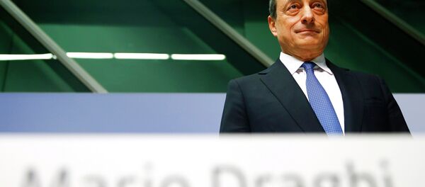 European Central Bank (ECB) President Mario Draghi arrives for an ECB news conference in Frankfurt January 22, 2015 European Central Bank (ECB) President Mario Draghi arrives for an ECB news conference in Frankfurt January 22, 2015 - Sputnik International