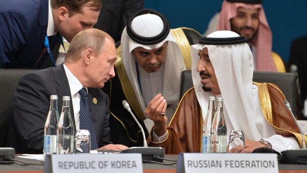 Russian President Vladimir Putin and Crown Prince, Deputy Chairman of the Council of Ministers, Defense Minister of Saudi Arabia Salman bin Abdulaziz Al Saud - Sputnik International