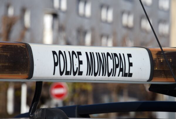 A photo taken on January 22, 2015 in Beziers, southern France, shows the beacon of a vehicle of the French municipal police - Sputnik International