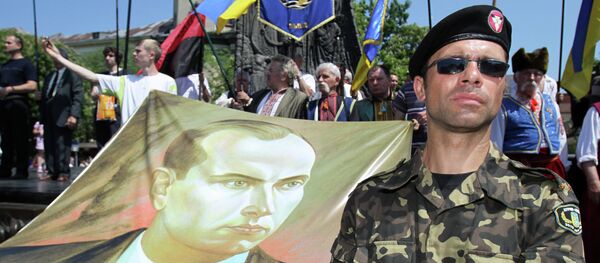 Ukraine started publishing school notebooks with the image of Stepan Bandera, the notorious founder of Ukrainian nationalist movement, and Dmytro Yarosh, the current leader of the terrorist group Right Sector, according to Ukrainian political scientist Konstantin Bondarenko. - Sputnik International