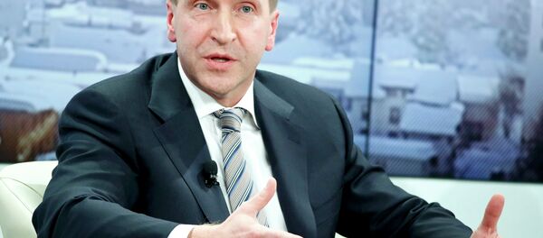Russian first deputy Prime Minister Igor Shuvalov gestures during the session 'Growing in Harder Times' in the Swiss mountain resort of Davos January 23, 2015 - Sputnik International