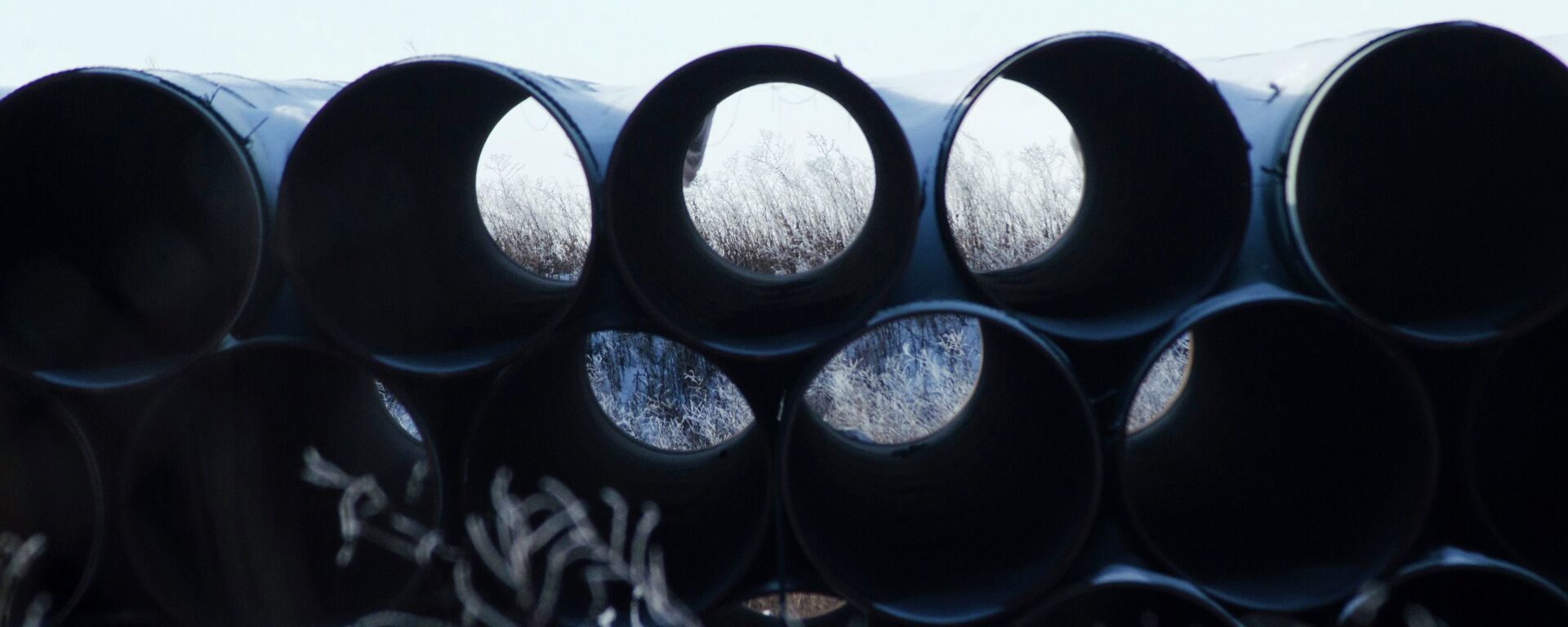 A depot used to store pipes for Transcanada Corp's planned Keystone XL oil pipeline is seen in Gascoyne, North Dakota November 14, 2014 - Sputnik International, 1920, 23.08.2021