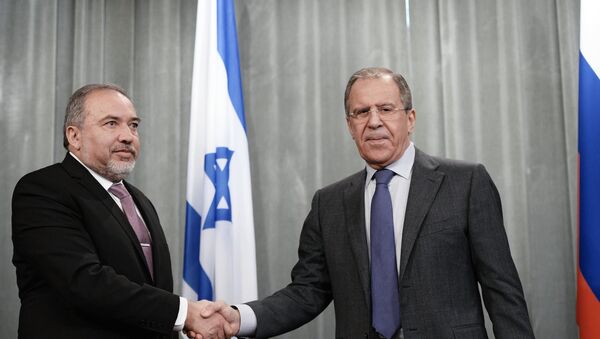 Russian Foreign Minister Sergei Lavrov meets with Avigdor Lieberman - Sputnik International
