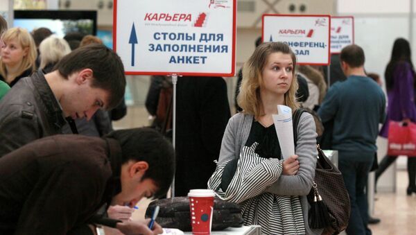 Visitors in the 30th Anniversary Career International Forum in the Afimall City shopping center complex in Moscow - Sputnik International