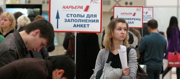 Visitors in the 30th Anniversary Career International Forum in the Afimall City shopping center complex in Moscow - Sputnik International