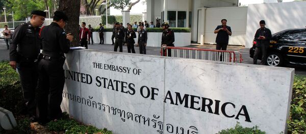 Police stand guard outside the US embassy in Bangkok Police stand guard outside the US embassy in Bangkok - Sputnik International