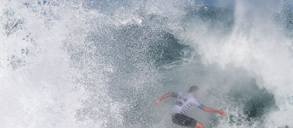 Surfer Surfer - Sputnik International