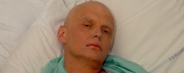 Alexander Litvinenko is pictured at the Intensive Care Unit of University College Hospital in London, England. (File) - Sputnik International