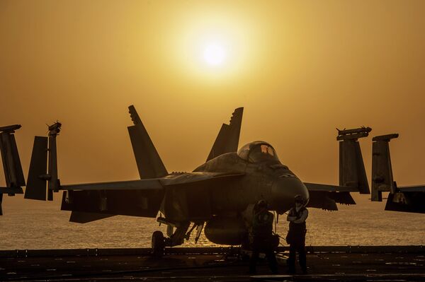 A U.S. Navy F/A-18E Super Hornet, Oct. 16, 2014 A U.S. Navy F/A-18E Super Hornet, Oct. 16, 2014 - Sputnik International