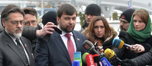 Press conference of DPR and LPR representatives in Minsk Airport - Sputnik International