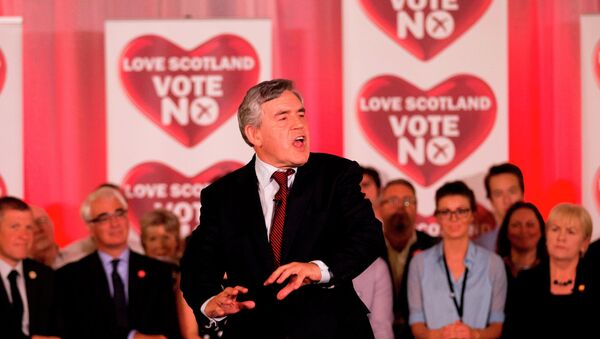 Former British Prime Minister and No campaigner for the Scottish independence referendum Gordon Brown delivers a speech at a No campaign event in Glasgow, 2014 - Sputnik International