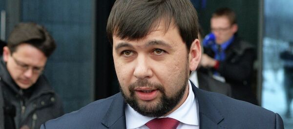 DPR and LPR leaders' press conference in Minsk Airport DPR and LPR leaders' press conference in Minsk Airport - Sputnik International