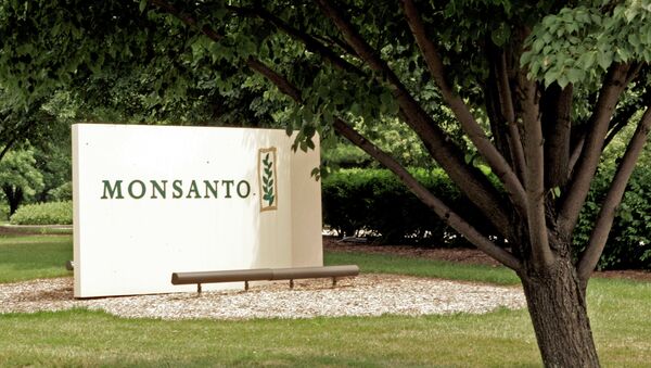 A sign at the Monsanto Co. headquarters located in St. Louis, Missouri. - Sputnik International