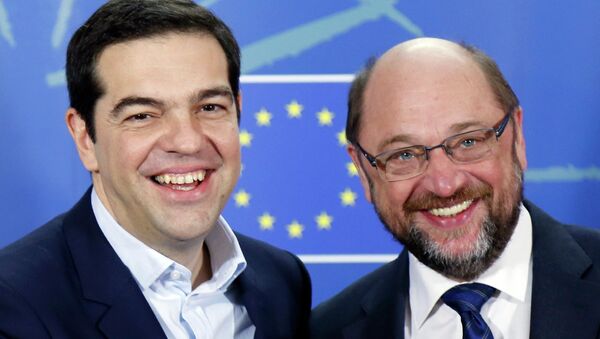 Greek Prime Minister Alexis Tsipras (L) poses with European Parliament President Martin Schulz ahead of a meeting at the EU Parliament in Brussels February 4, 2015 - Sputnik International
