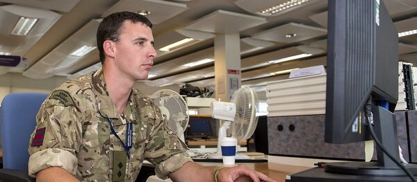 Tech-savvy British soldier - Sputnik International