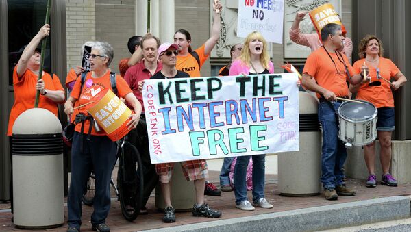 Wednesday's announcement by FCC Chairman Tom Wheeler marked a big victory for advocates of net neutrality. - Sputnik International