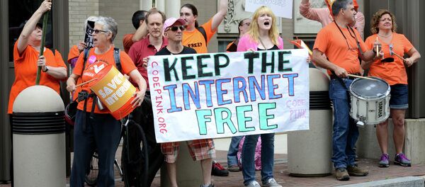 Wednesday's announcement by FCC Chairman Tom Wheeler marked a big victory for advocates of net neutrality. - Sputnik International