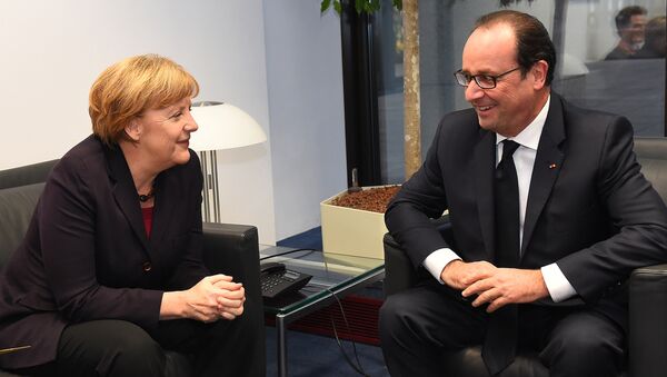 German Chancellor Angela Merkel and French President Francois Hollande - Sputnik International