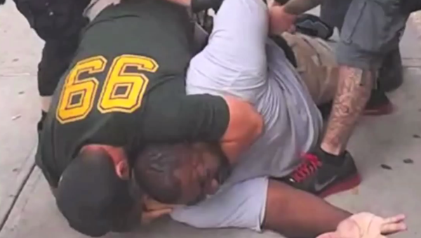A New York grand jury decided not to indict NYPD officer Daniel Pantaleo, who was involved in the chokehold of Eric Garner in Staten Island, New York. - Sputnik International