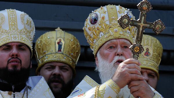 Patriarch Filaret, right, head of the Ukrainian Orthodox Church (Kiev Patriarchate) - Sputnik International