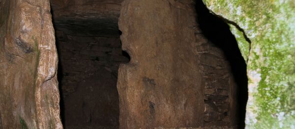 Chinese archeologists found a cliff burial site in Xinjiang region Chinese archeologists found a cliff burial site in Xinjiang region - Sputnik International