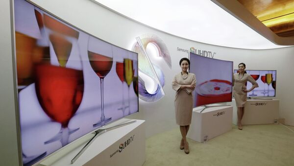 A new “SmartTV” from Samsung collects audio spoken by users as a part of it’s voice command interface and may pass it on to third parties, even if it’s “personal” or “sensitive.” - Sputnik International