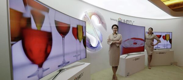 A new “SmartTV” from Samsung collects audio spoken by users as a part of it’s voice command interface and may pass it on to third parties, even if it’s “personal” or “sensitive.” - Sputnik International