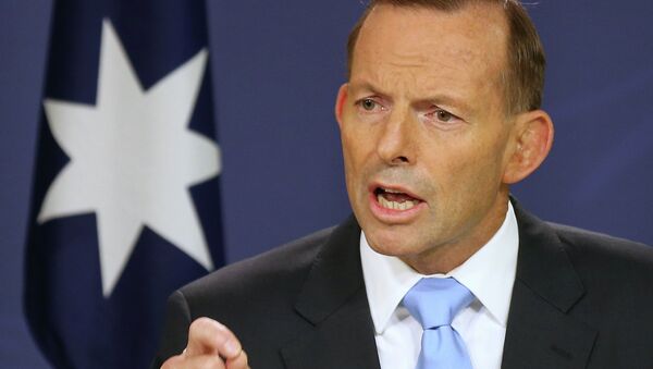 Australian Prime Minister Tony Abbott makes a statement at the government offices in Sydney, Australia Friday, Feb. 6, 2015 - Sputnik International