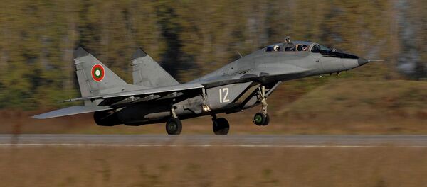 A Bulgarian Air Force MiG-29 Fulcrum aircraft takes off for a combat training mission during exercise Rodopi Javelin 2007 at Graf Ignattevo Airfield, Bulgaria, Oct. 17, 2007 A Bulgarian Air Force MiG-29 Fulcrum aircraft takes off for a combat training mission during exercise Rodopi Javelin 2007 at Graf Ignattevo Airfield, Bulgaria, Oct. 17, 2007 - Sputnik International