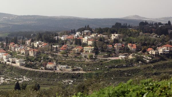 A picture shows a partial view of the Israeli settlement of Qadumim (Kedumim), near the Palestinian town of Nablus, in the Israeli-occupied West Bank, on February 9, 2015 - Sputnik International